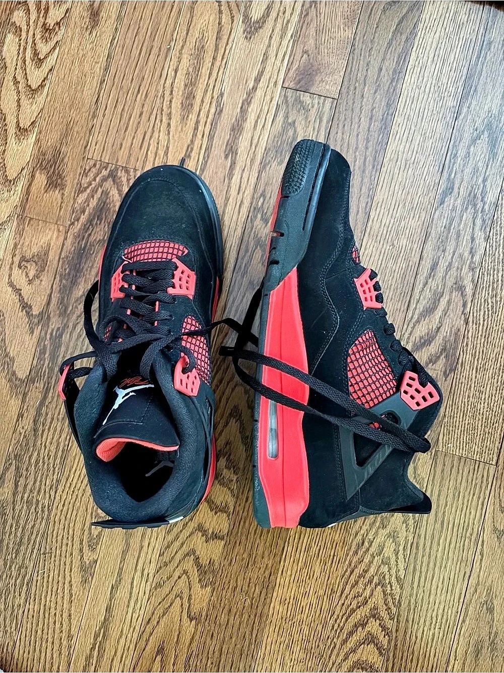 Jordan Air Jordan 4 Retro 'Red Thunder' Black & Red Sneakers